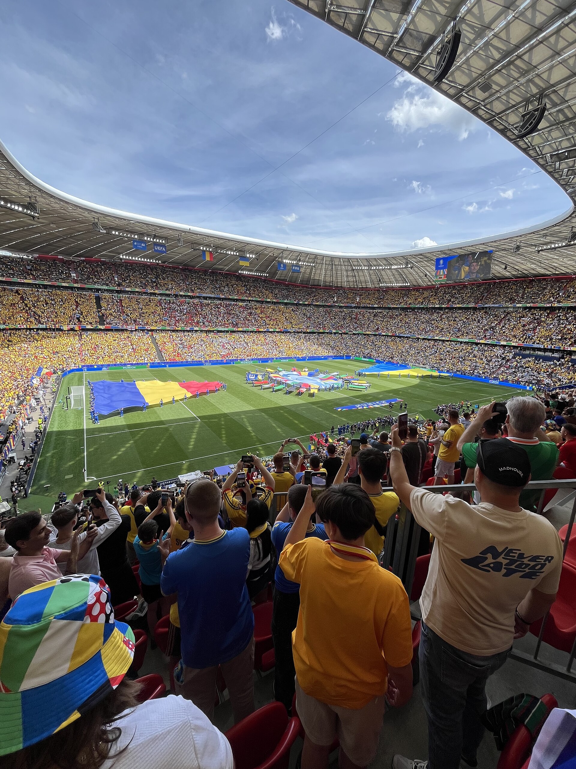 一路发彩票 — 体彩场景配图（资料示意） · 影像示意 2